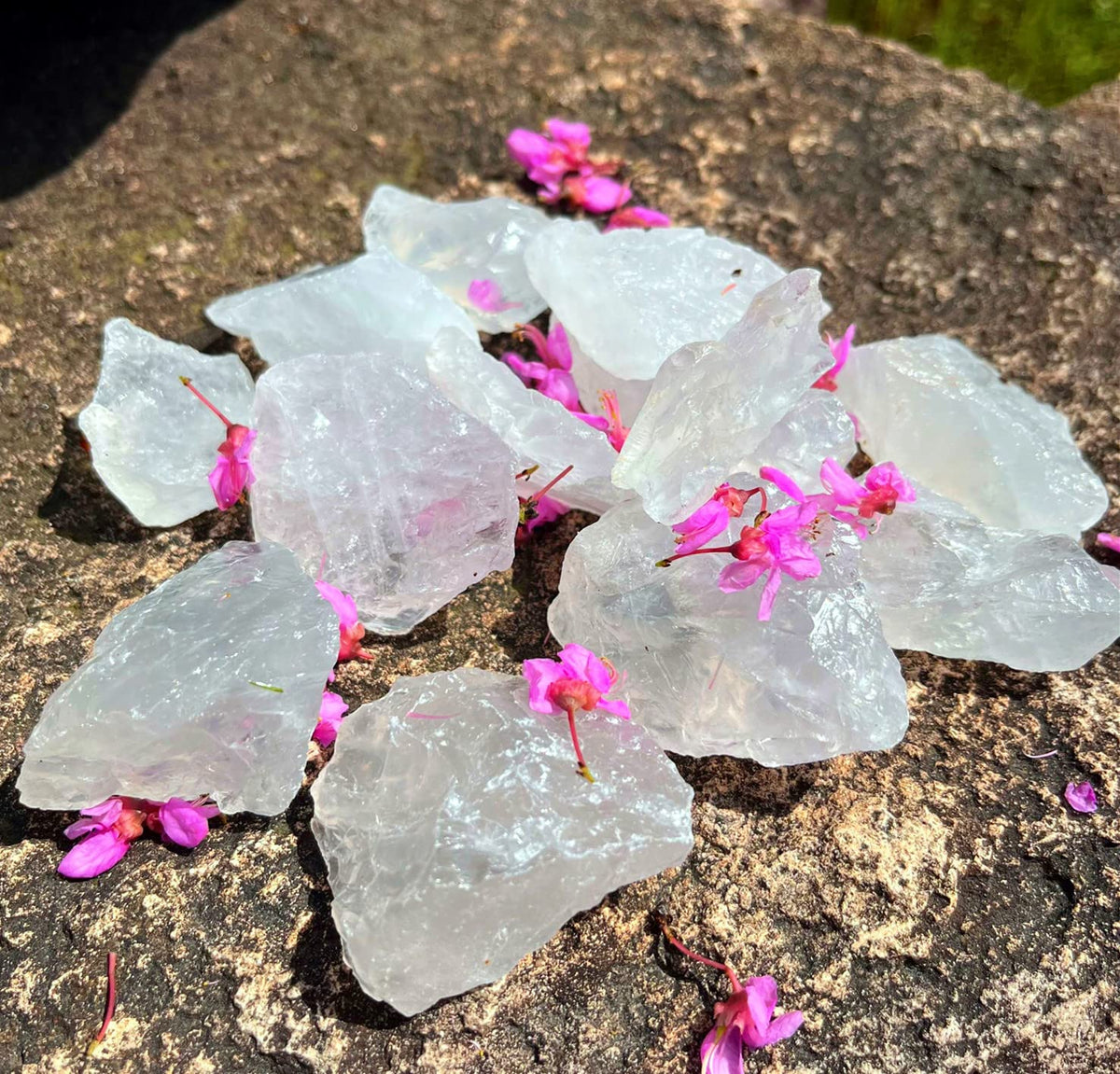 Simurg Raw Clear Crystal Stone 1lb Quartz Rough Aroma Stone for Cabbing, Tumbling, Cutting, Lapidary, Polishing, Reiki Crystal Healing