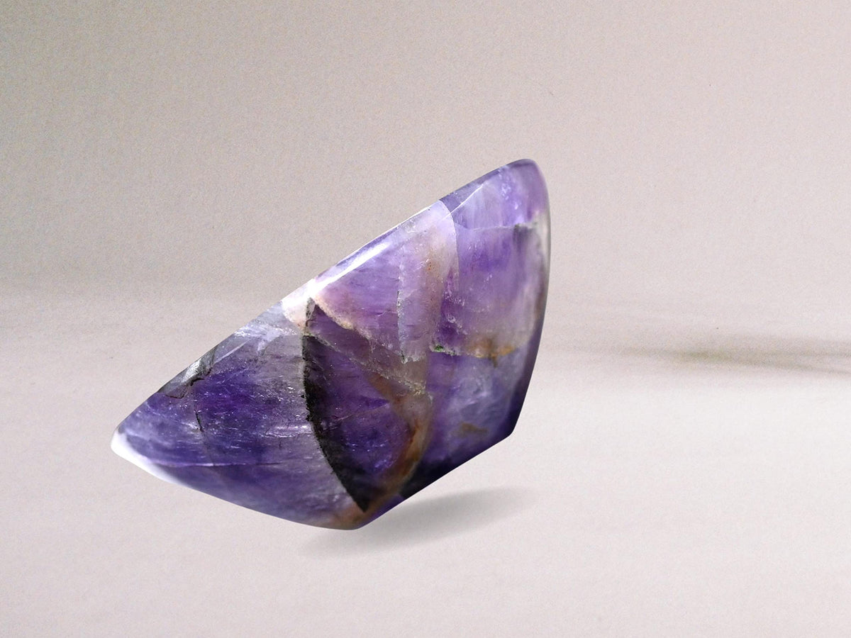Amethyst Crystal Bowl - 2 Inch Decorative Bowls for Room and Home Decor - Gemstone Healing Crystals for Elegant Display, Positive Energy Balance and Gift