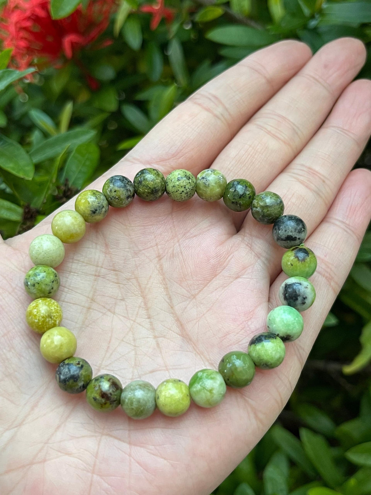 GAF TREASURES Chrysoprase Crystal Bead Bracelet 8mm, Genuine Chrysoprase Stretch Gemstone Bracelet, Healing Crystal Bracelet, Gift for Men & Women (1)