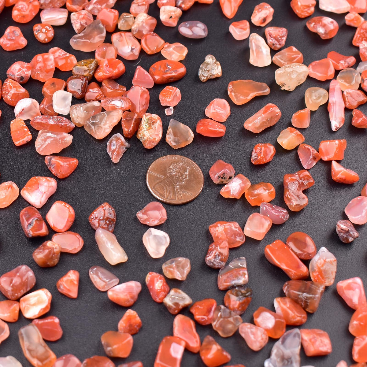 SigMntun Polished Carnelian Crystal Chips 200 Pcs - 0.3" 10 oz Tumbled Stone Chips Crushed Sea Glass Stones Healing Reiki Crystal Making Home Decoration