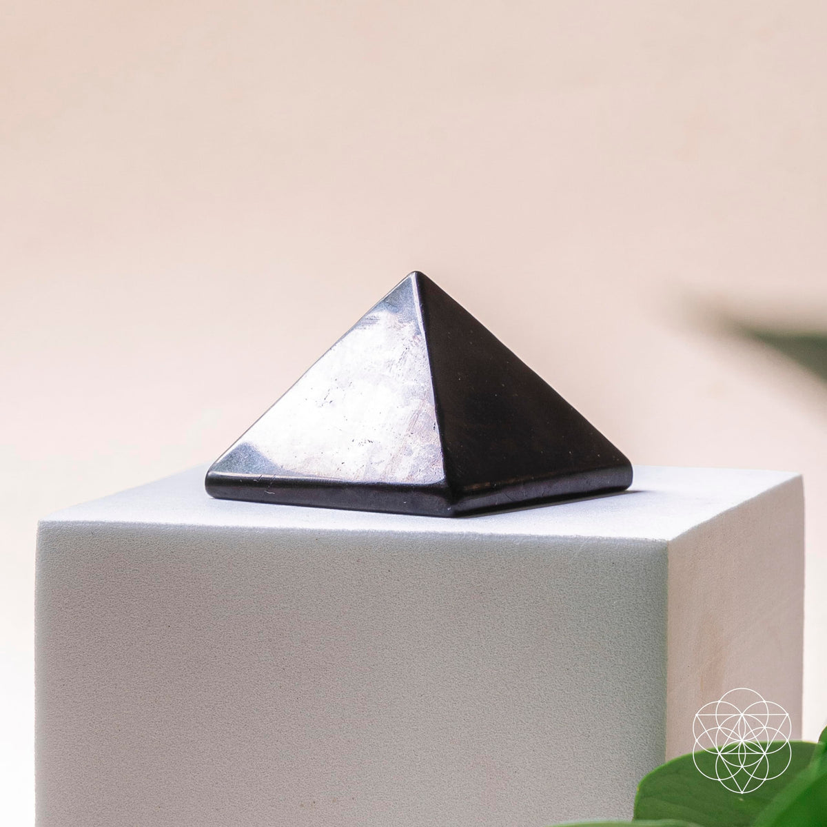 Conscious Items Shungite Pyramid, Anti-Negativity Healing Crystal Pyramids, Genuine Crystals for Balance, Calm & Positive Spaces, Healing Stone Gifts for Women & Men