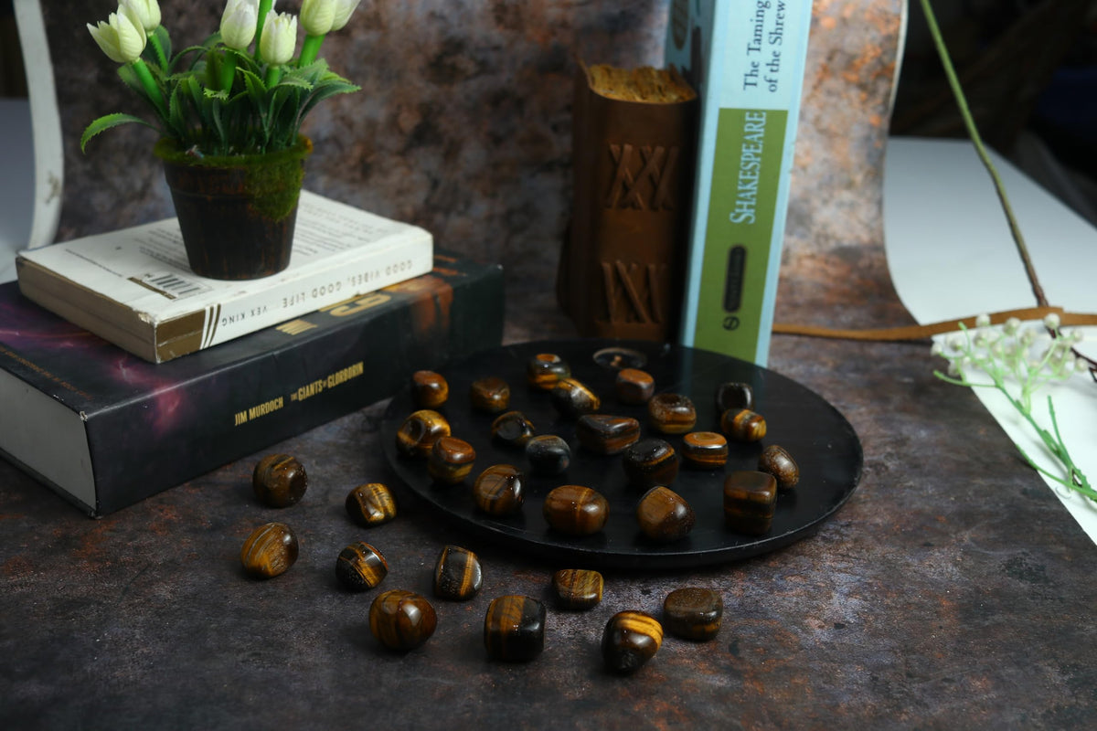 Crocon 1LB Tiger Eye Tumbled Stones and Crystals Bulk 2000+ Carats Natural Crystal Kit for Reiki Healing Crystal Polished, Tumble Stones, Chakra Balancing, Reiki Gift, Home Decor Size : 20-25 mm