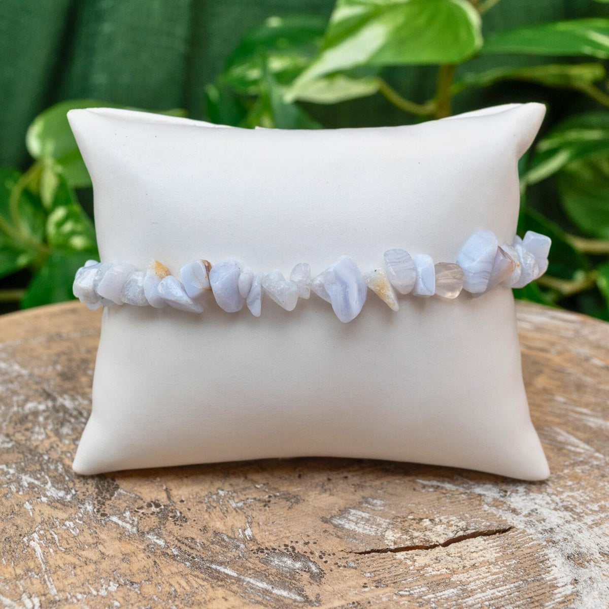 Down To Earth Blue Lace Agate Gemstone Stretch Bracelet Small Crystal Healing Bracelet (Blue Lace Agate)