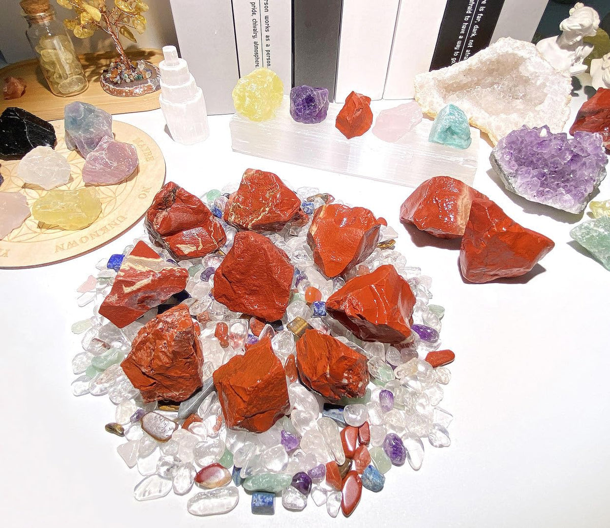 QINJIEJIE 0.9Lbs Red Jasper Raw Crystals Natural Rough Stones Bulk Large 1" Rocks Wholesale Reiki Healing Gemstones Decorative Fountain Rocks for Tumbling Cabbing Polishing Wire Wrapping Wicca