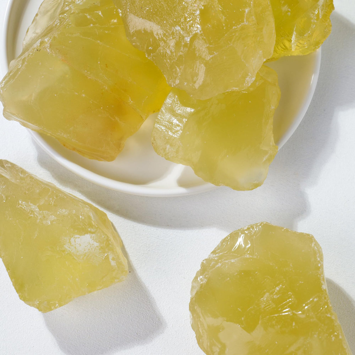 Apengshi Citrine Raw Crystals 2PCS Natural Rough Rocks Healing Crystal and Stones DIY Raw Stones Meditation Fountain Garden Home Decor