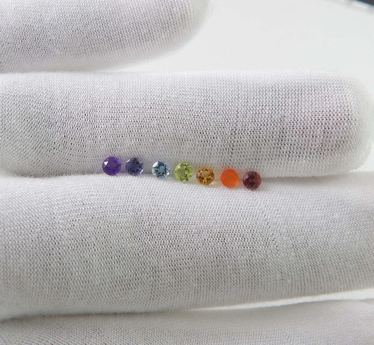 Myhealingworld Natural Amethyst Iolite Blue Topaz Peridot Citrine Carnelian and Garnet 3mm round faceted brilliant cut 7 chakra AAA quality loose calibrated gemstones for jewelry making (BOX 1 - (Round 3mm = 7 Stones)