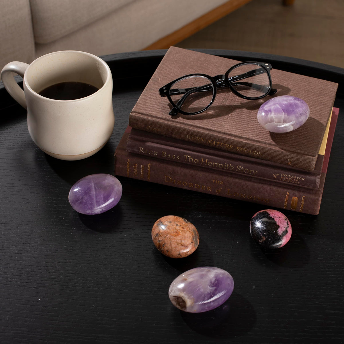 KALIFANO Palm Stone with Healing & Calming Effects - AAA+ Grade High Energy Worry Stone with Information Card - Reiki Crystal Used for Courage (Family Owned and Operated) (Amethyst)