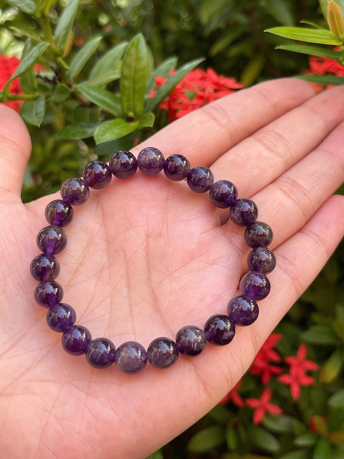 GAF TREASURES Amethyst Crystal Bead Bracelet 8mm, Genuine Purple Amethyst Stretch Gemstone Bracelet, Healing Crystal Bracelet, Gift for Men & Women (1)