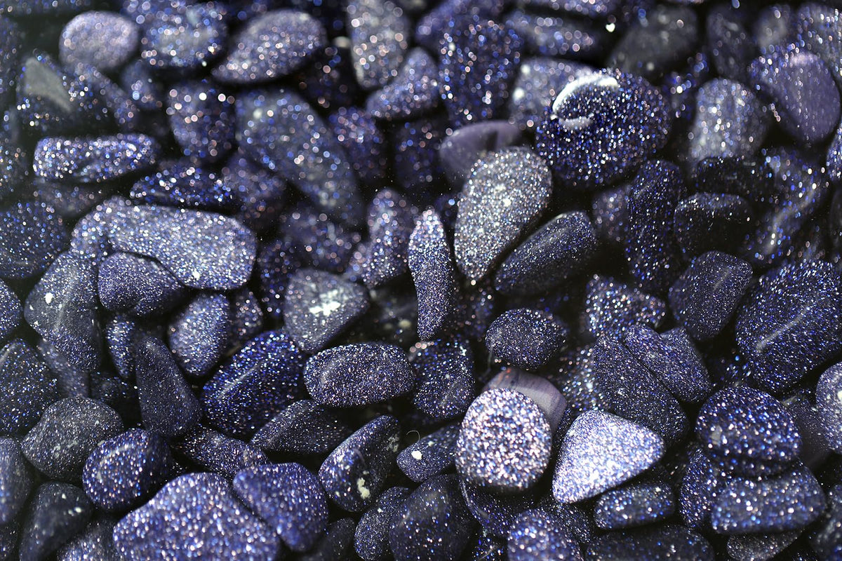 ZenQ 1 lb Blue Sandstone Tumbled Stone Chips Crushed Crystal Quartz Pieces