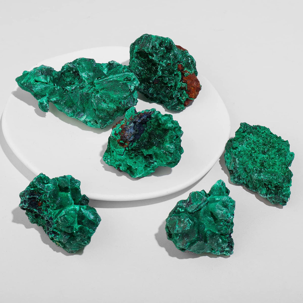 Apengshi Natural Malachite Crystal Stone 0.22-0.33lb Raw Malachite Stone Irregular Rough Malachite Mineral Specimen Original Shape Healing Crystal Gem Worry Relief Stress with Gift Box