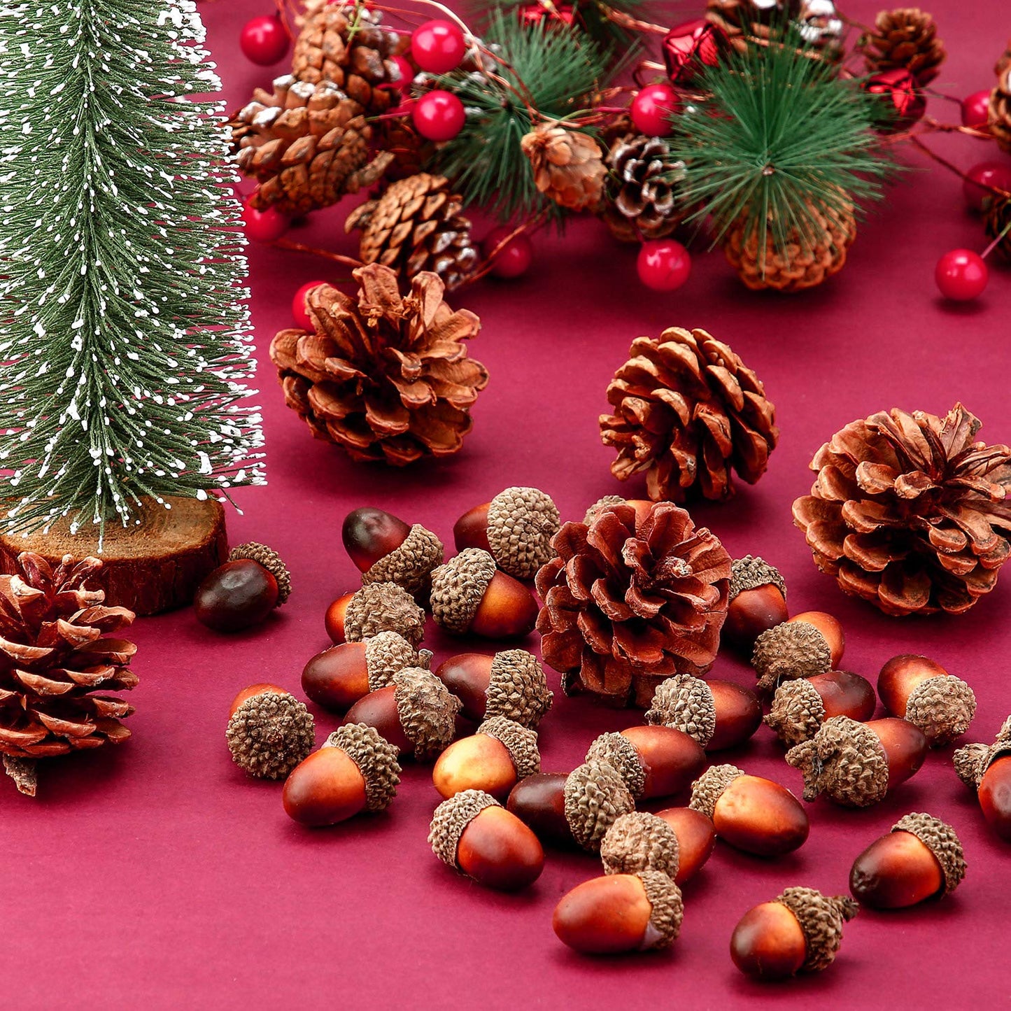 Pangda 120 Pcs Thanksgiving Artificial Acorns and Pine Cones, Christmas Small Fake Decorative Pinecones Ornaments Lifelike Simulation Small Acorn with Cap Vase Fillers for Craft Fall Xmas Decor