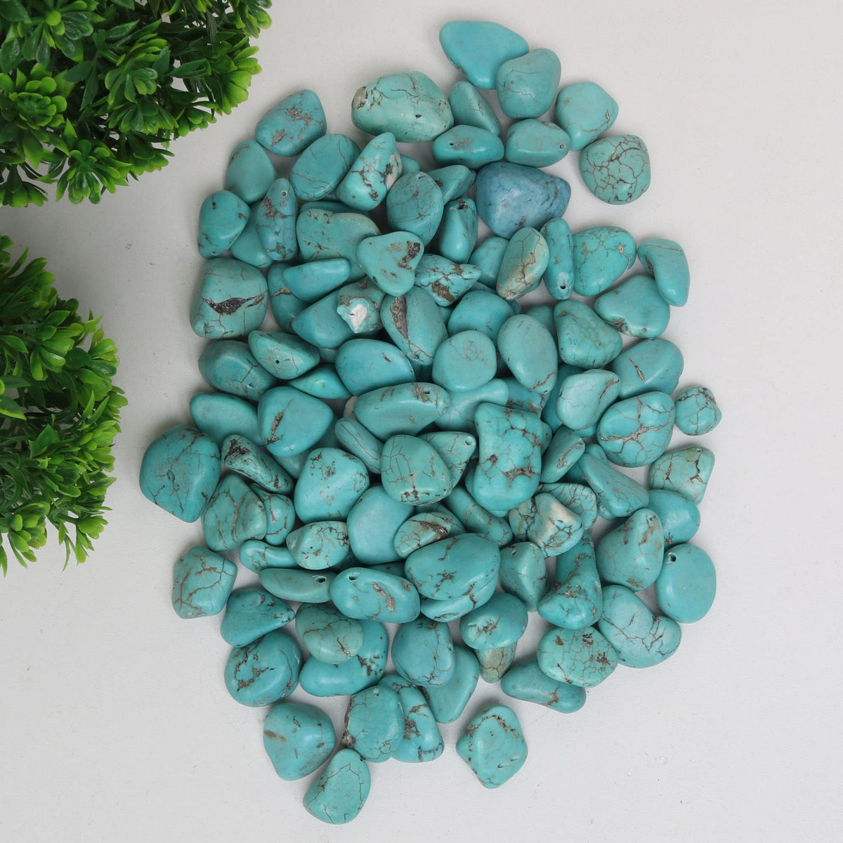 REAL-GEMS Natural Raw Healing Crystals Rough Stones for Tumbling, Cabbing, Polishing, Wire Wrapping, Wicca & Reiki Crystal Healing, Mix Gemstones,7 Chakra (Turquoise)