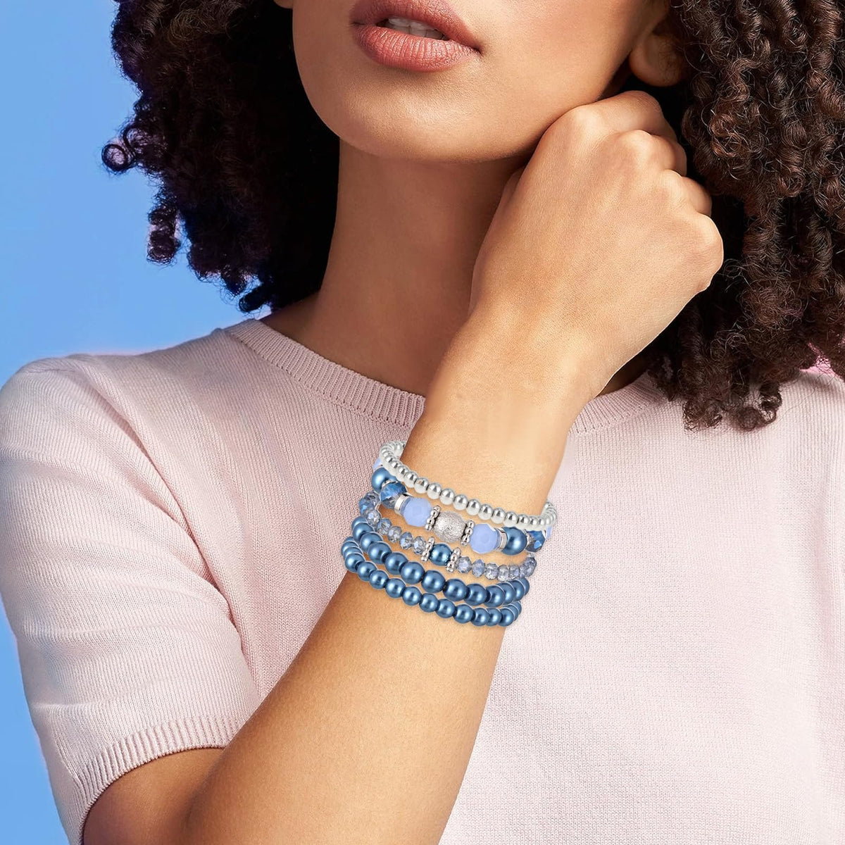 DIVINA VITAE 5 Pcs Beaded Stretch Bracelets Blue Stackable Bracelets Crystal Bead Bracelet Boho Beaded Bracelets Stretch Layering Crystal Stone Beaded Bracelets Trendy Costume Jewelry Gifts for Women