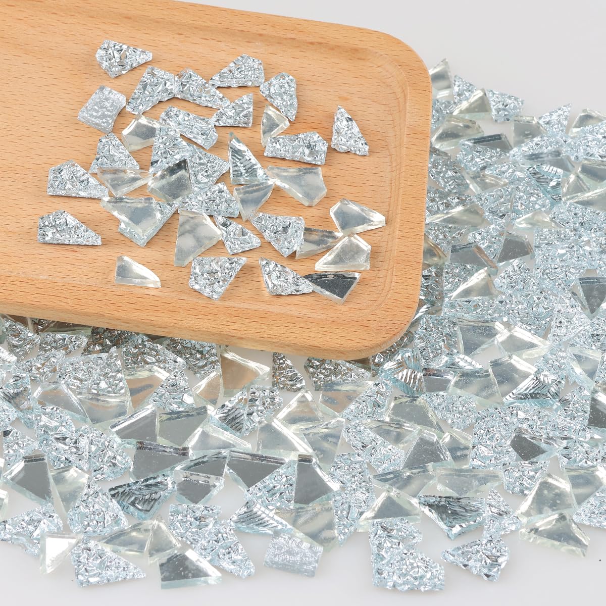 Yazikisa 1.1 lb Irregular Glass Mosaic Tiles for Crafts Bulk Silver Mirror Broken Tile Pieces Adults Kids Handmade DIY Art Making Supplies Scraps Flowerpots Vases Decoration