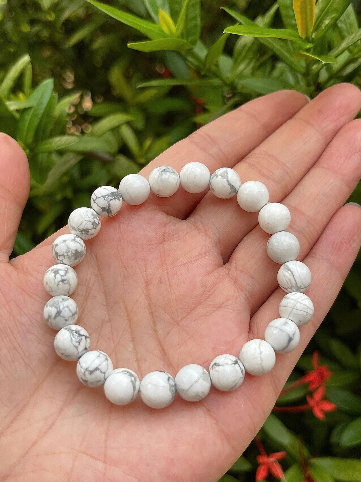 GAF TREASURES White Howlite Crystal Bead Bracelet 8mm, Genuine White Howlite Stretch Gemstone Bracelet, Healing Crystal Bracelet, Gift for Men & Women (1)
