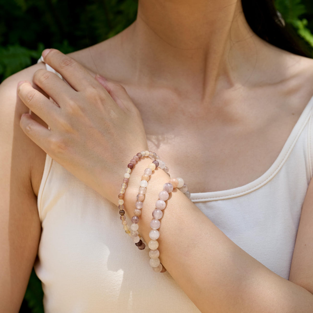 Bivei Violet Stone-Deep Peace-6mm Beaded Bracelets for Women Handmade Semi Precious Natural Stone Stretch Elastic Jewelry for Women Yoga Protection Gifts