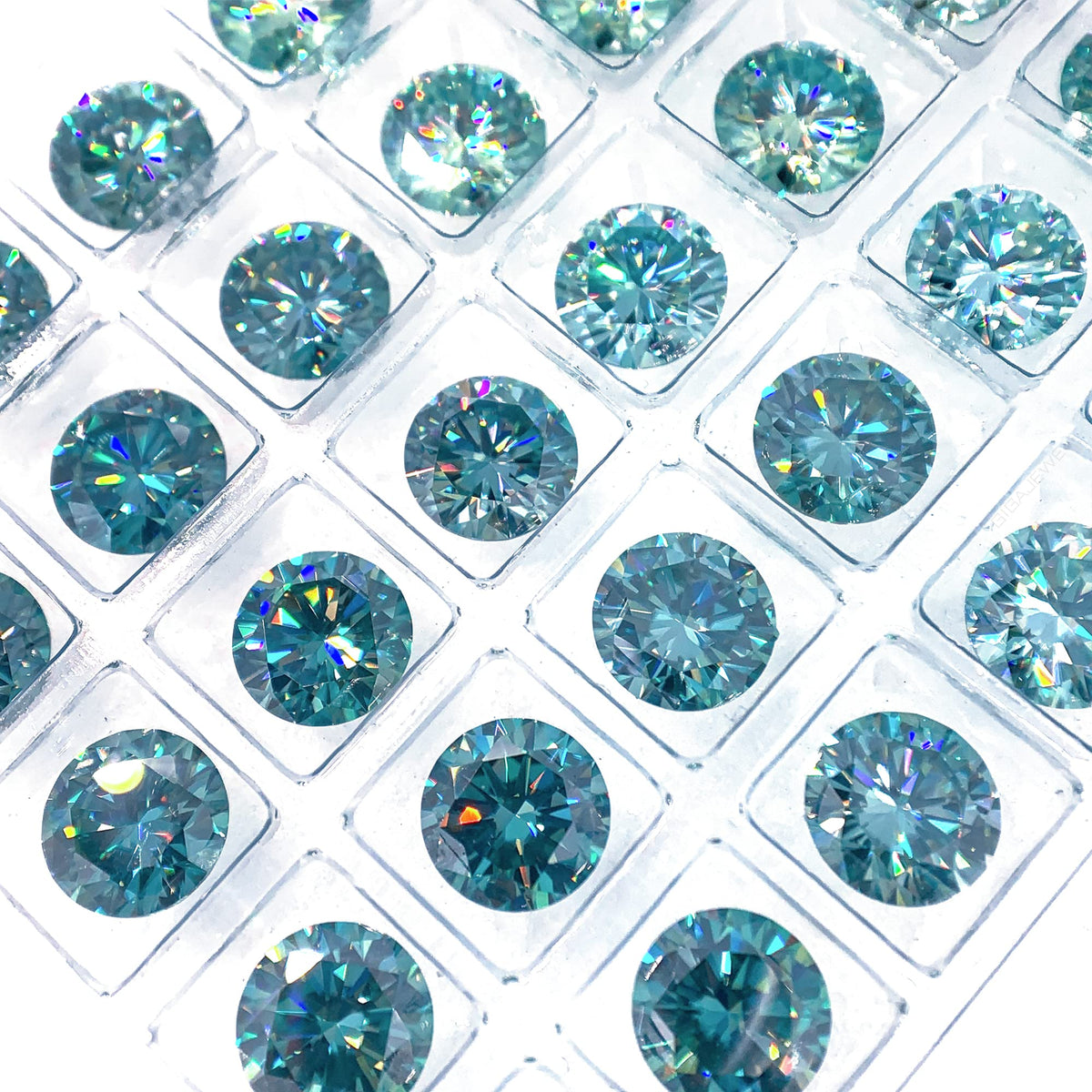 GIGAJEWE Moissanite Blue Green Color Loose Stone 8.0mm 2.0ct VVS1 Round Excellent Cut Gemstones For Jewelry Making With GRA Certificate