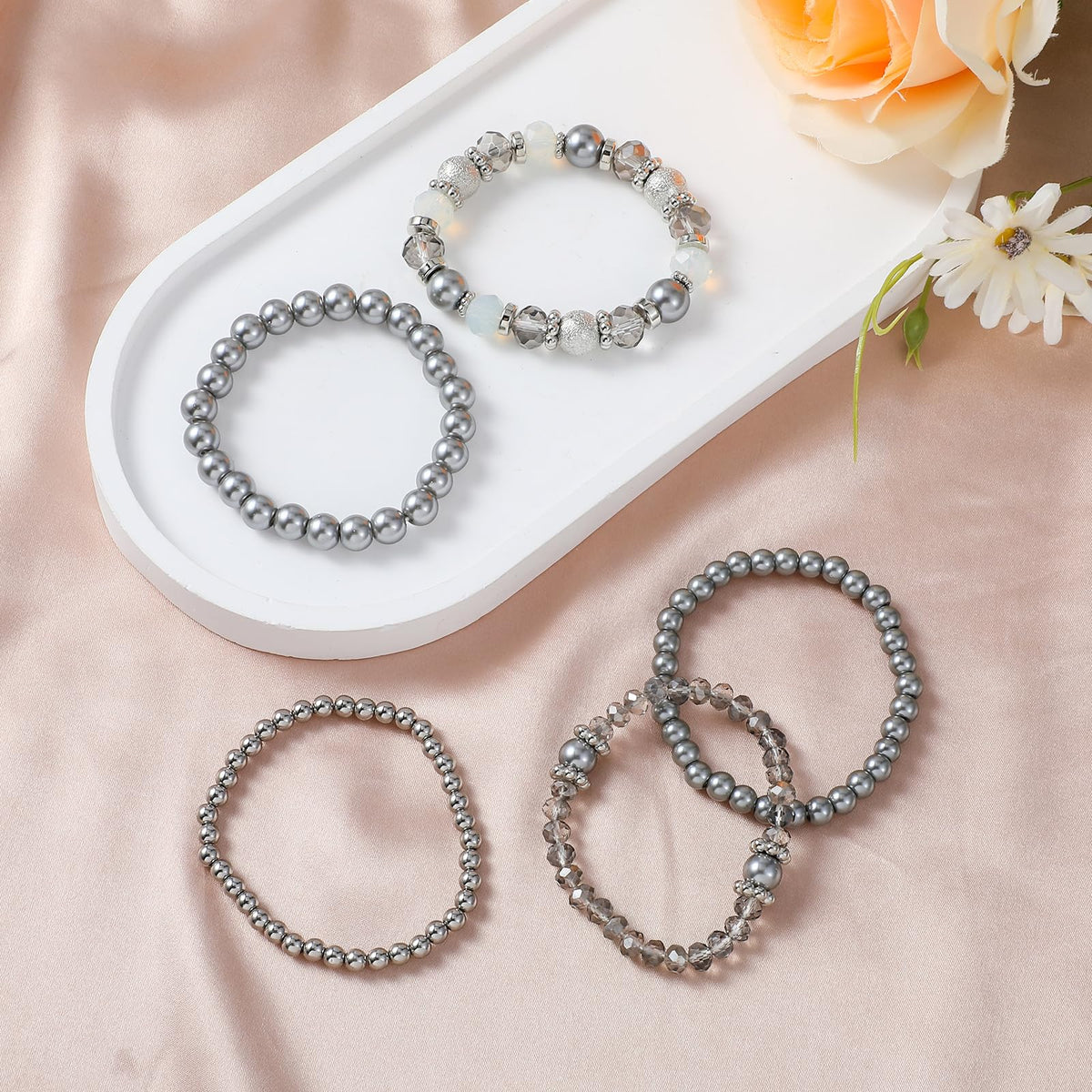 DIVINA VITAE 5 Pcs Beaded Stretch Bracelets Grey Stackable Bracelets Crystal Bead Bracelet Boho Beaded Bracelets Stretch Layering Crystal Stone Beaded Bracelets Trendy Costume Jewelry Gifts for Women