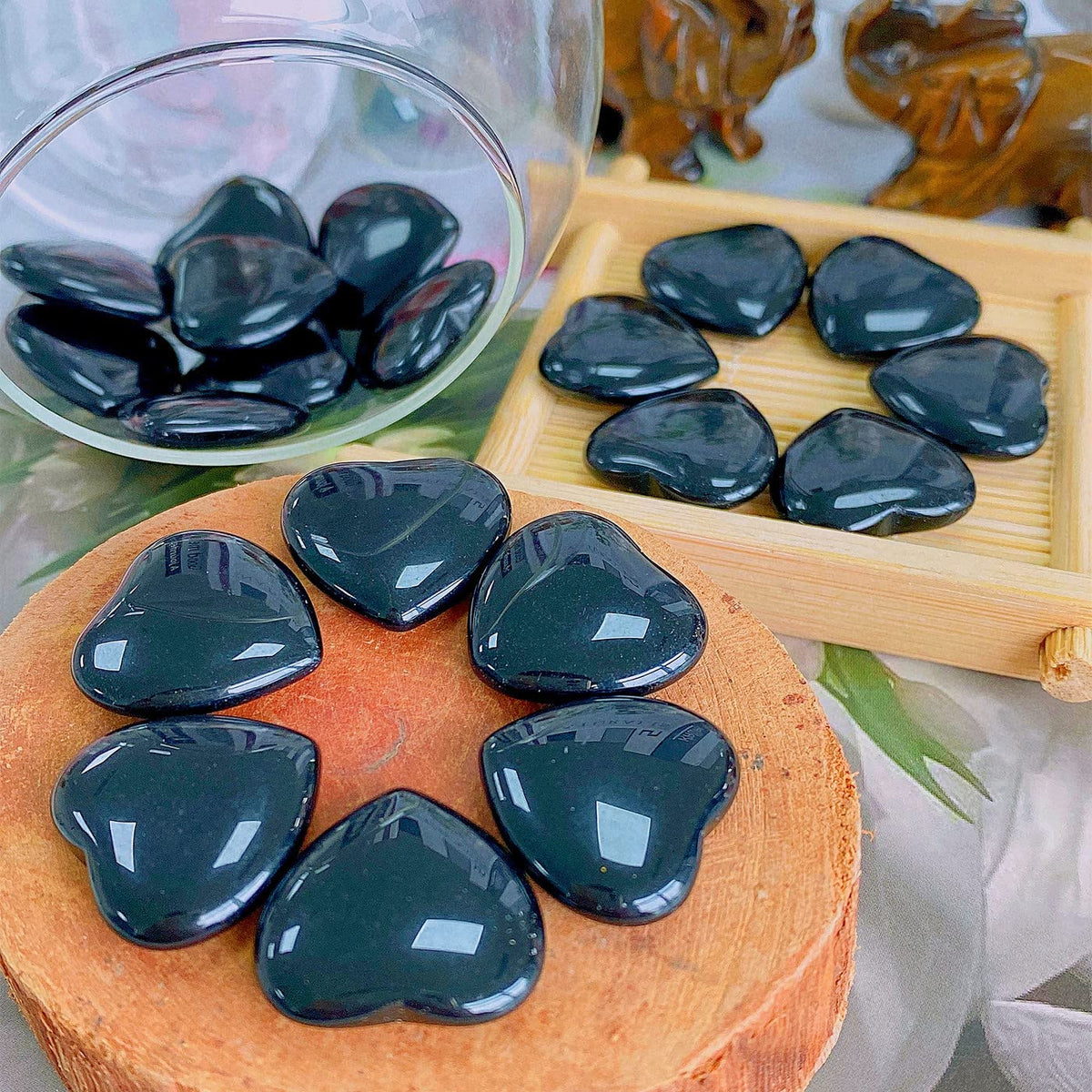 QINJIEJIE 20 PCS Natural Heart Healing Crystals Black Obsidian Polished Stones Pocket Crystal Palm Mini Cute Love Gemstones Set Bulk Wholesale Reiki Energy Balancing Meditation Valentine's Day Gift