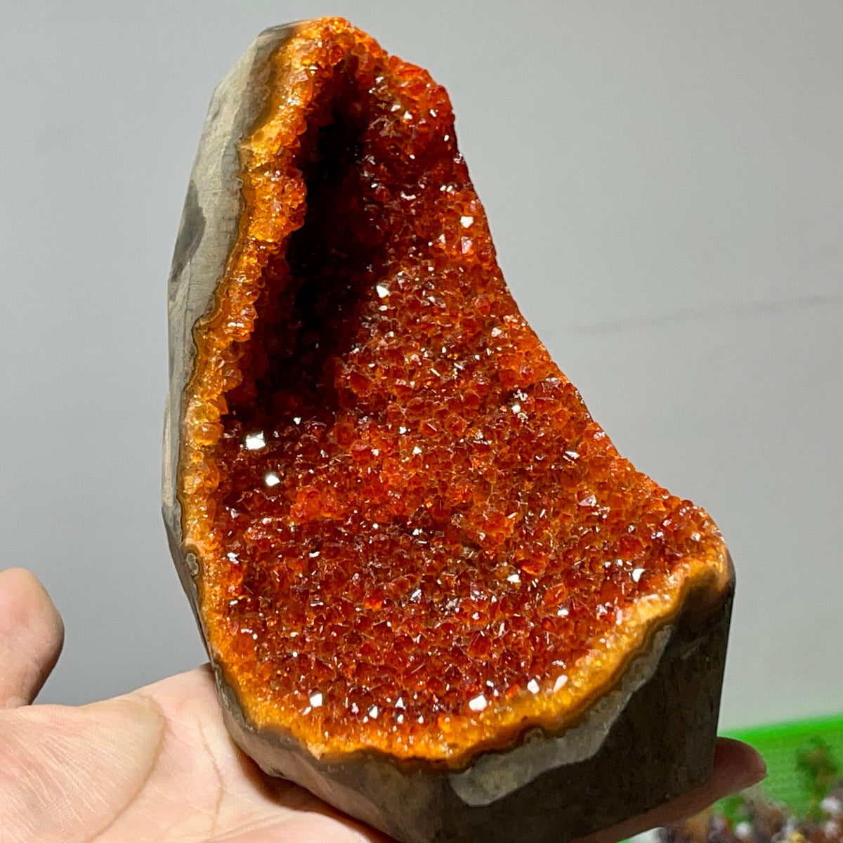 CrystalHola 200-700g Selected Raw Geode Quartz Cluster Home Feng Shui Ornaments Energy Stone Healing Tools Meditation Feng Shui Decoration,Stone Display Piece, Mineral Specimen (Orange, 200-300g)