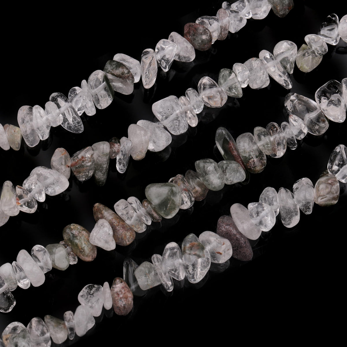 400pcs Natural Chip Stone Beads for Jewelry Making Green Ghost Quartz 5-8mm Irregular Gemstones Healing Crystal Loose Rocks Bead Hole Drilled for Ring Earrings Necklace Bracelet Making DIY Art Crafts