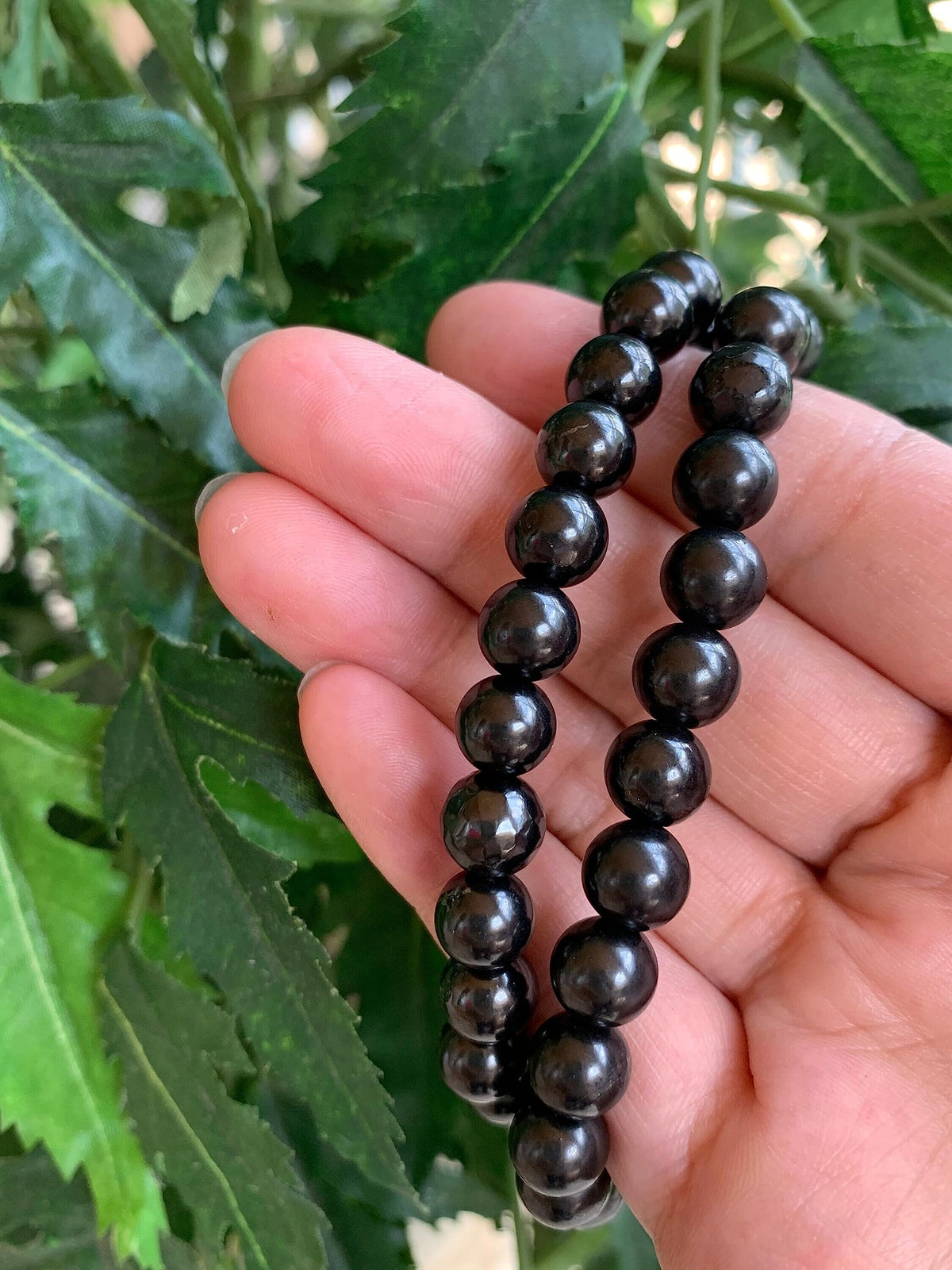 GAF TREASURES Shungite Crystal Bead Bracelet 8mm, Genuine Shungite Stretch Gemstone Bracelet, Healing Crystal Bracelet, Gift for Men & Women (1)