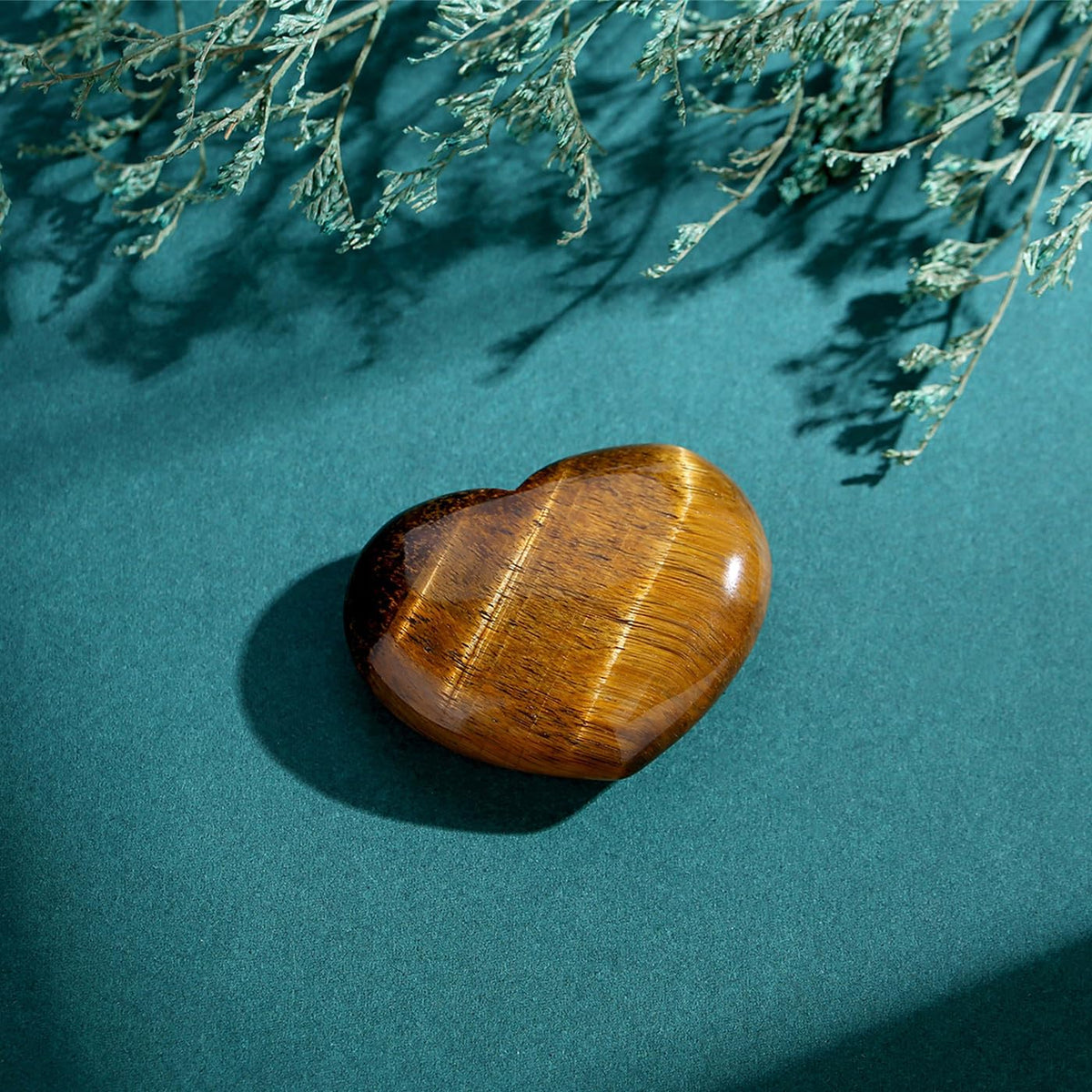 MAIBAOTA 45 mm Tiger Eye Crystal Stones Heart Love Crystal Reiki Gemstone Worry Stones for Anxiety