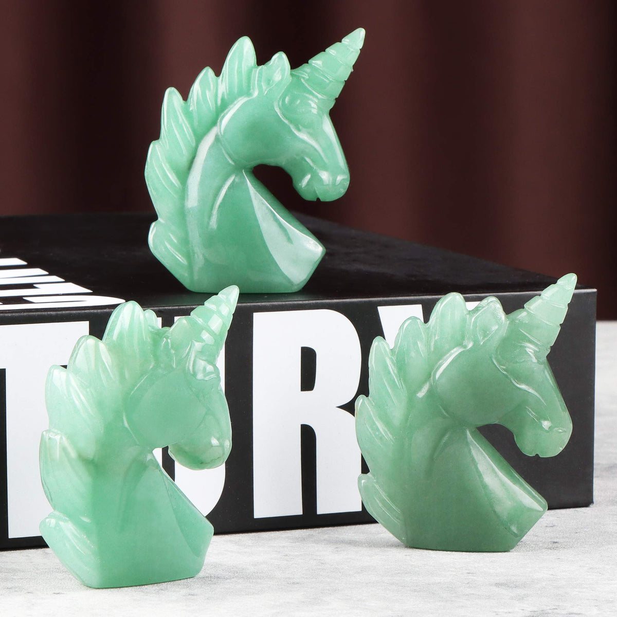 Artistone 2" Green Aventurine Jade Unicorn Stone Figurines Hand-Carved Crystal Unicorn Ornament Statue Symbol of Courage Sculpture Decoration Gift