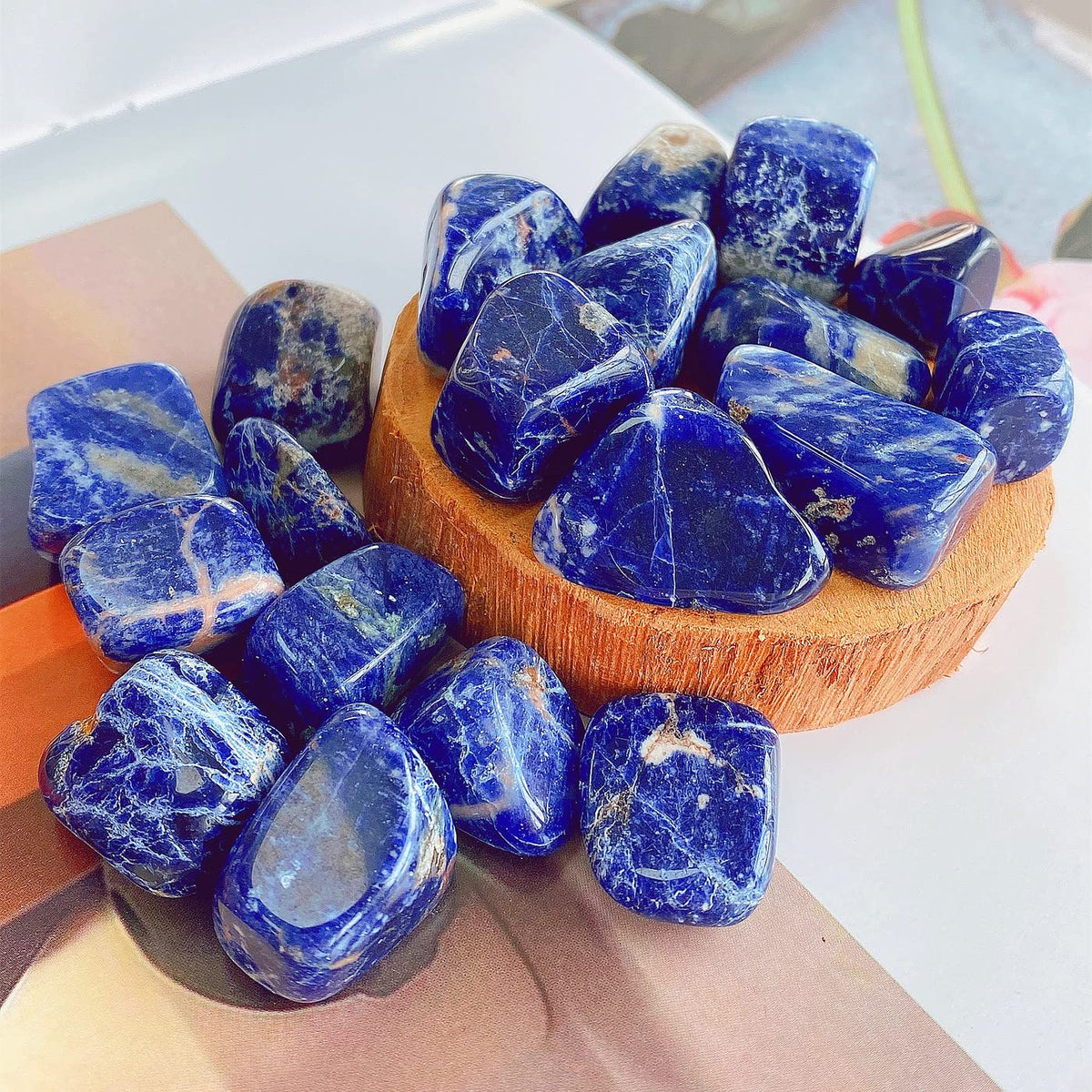 QINJIEJIE Lapis Lazuli Crystals Brazilian Polished Stone 0.6-1" Natural Irregular Stone Tumbled Reiki Healing Crystal for Succulents Plants Vase Filler Decoration Bulk 0.45 LBS