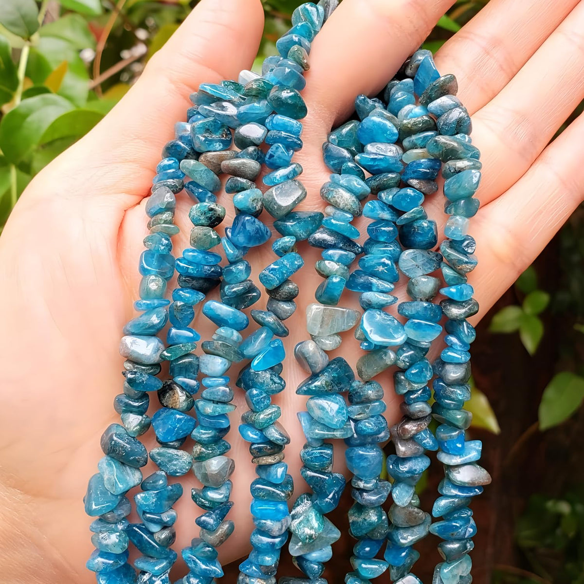 HAAMIIQII 5-8mm Natural Blue Apatite Chips Irregular Genuine Real Freeform Chip Loose Gemstone Beads Energy Healing Beads for Jewelry Making Strand 30 Inch