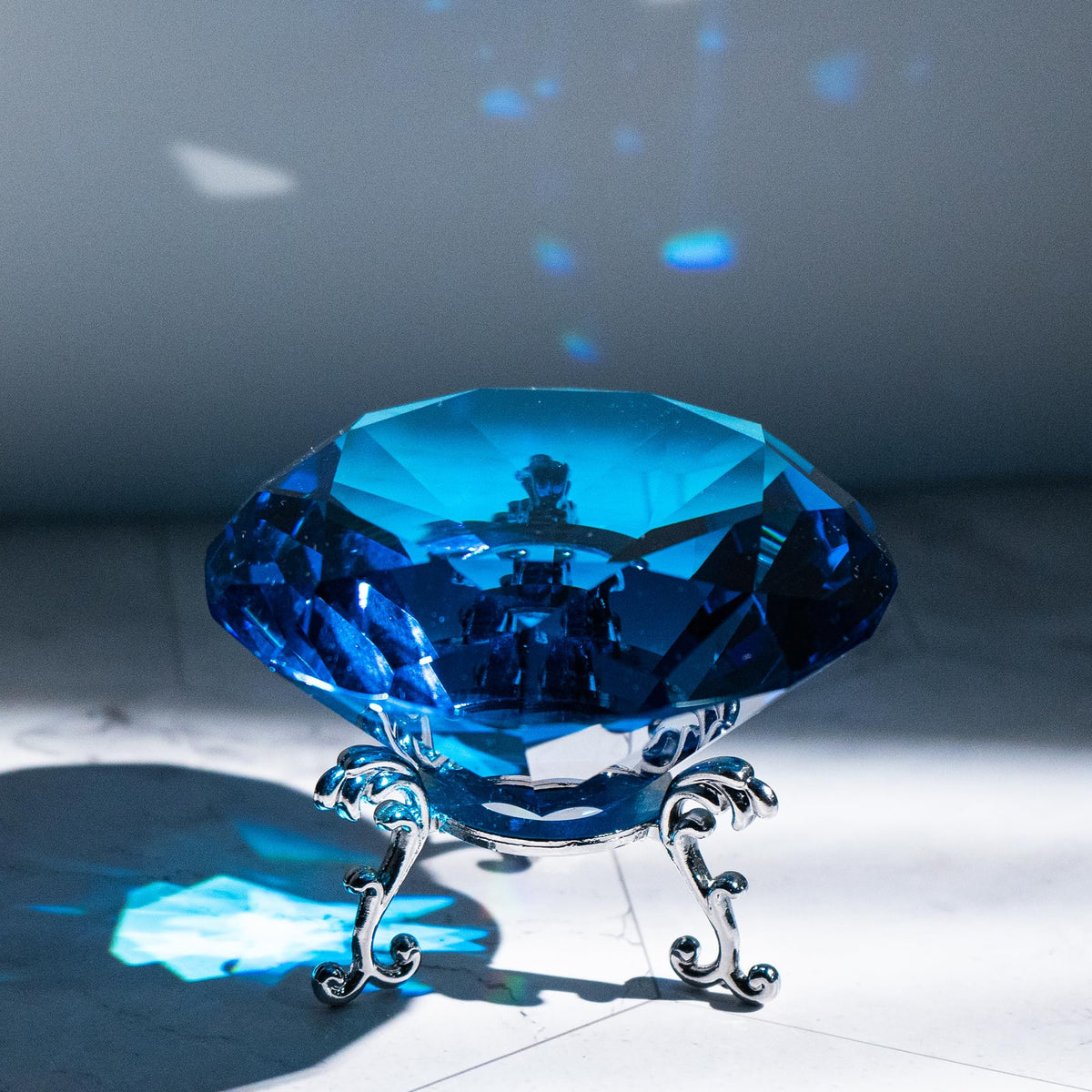 QIANCHANG 80mm Blue Crystal Diamond Paperweight Large Faceted Glass Diamonds Prisms Jewels Gemstones for Home Wedding Table Decoration