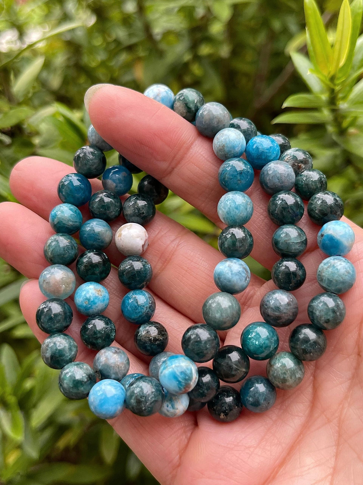 GAF TREASURES Apatite Crystal Bead Bracelet 8mm, Genuine Apatite Stretch Gemstone Bracelet, Healing Crystal Bracelet, Gift for Men & Women (1)