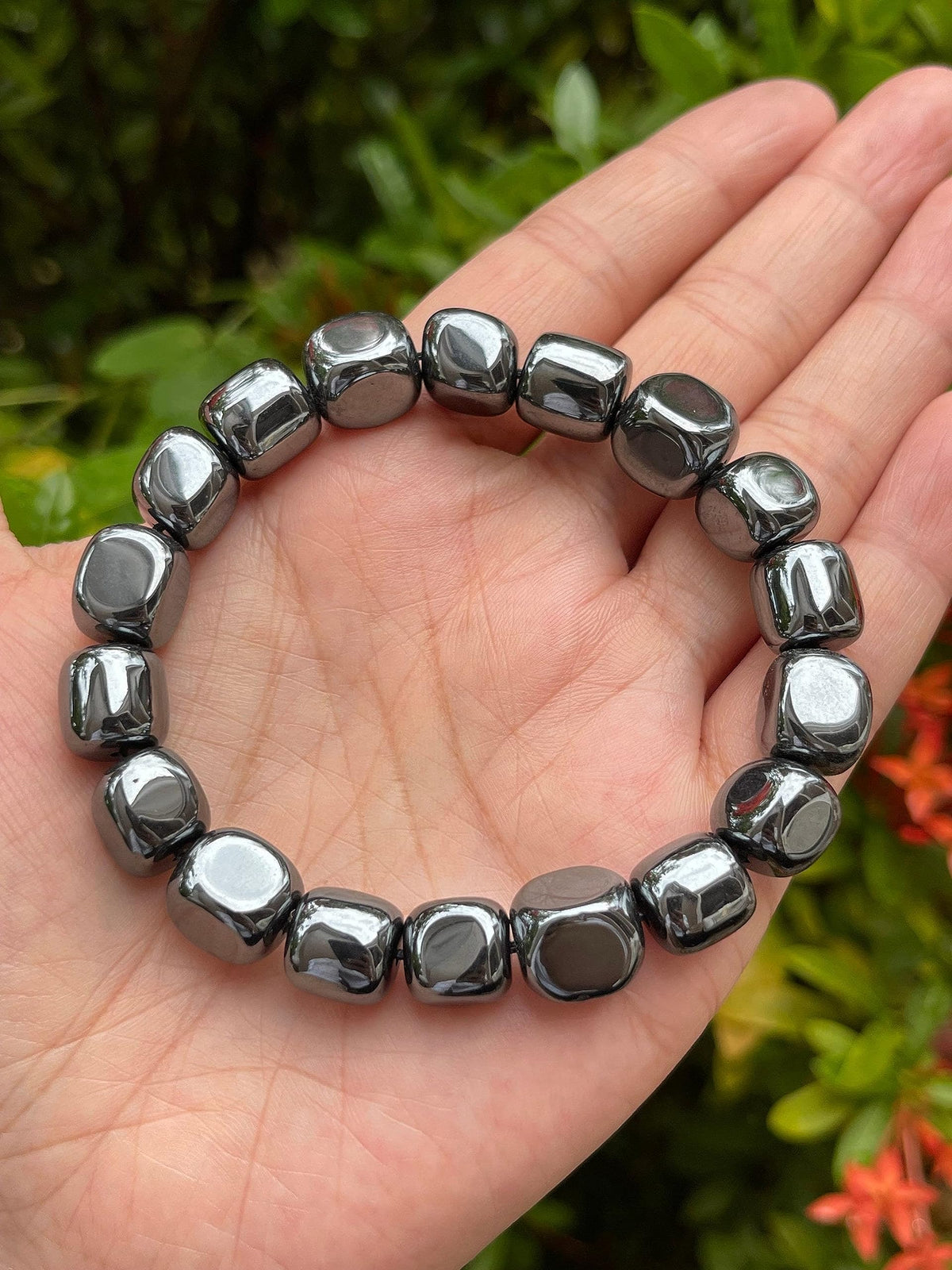 GAF TREASURES Hematite Crystal Nugget Bracelet, Genuine Hematite Tumbled Gemstone Bracelet, Healing Crystal Bracelet, Gift for Men & Women (1)
