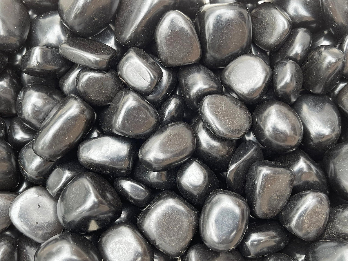 GAF TREASURES 5 Pcs Jet Tumbled Stones, Polished Jet Gemstone, Jet Healing Crystals (Jet)
