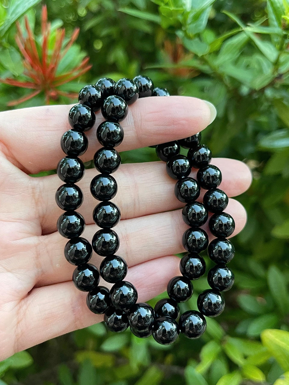 GAF TREASURES Black Onyx Crystal Bead Bracelet 8mm, Genuine Black Onyx Stretch Gemstone Bracelet, Healing Crystal Bracelet, Gift for Men & Women (1)