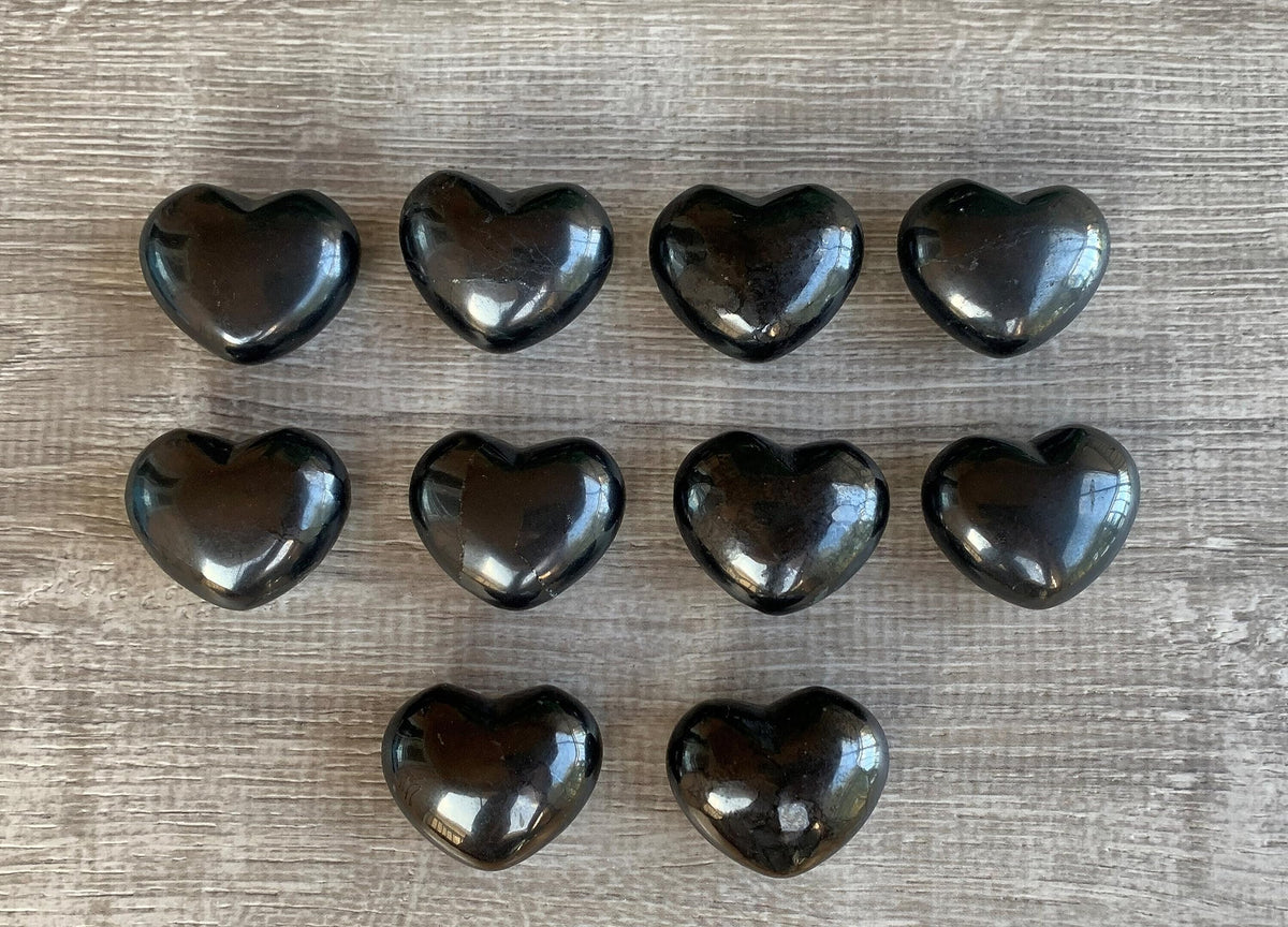 GAF TREASURES Shungite Gemstone Hearts, Polished Shungite Puffy Hearts, Shungite Crystal Palm Stone, Shungite Healing Crystal Hearts (1 Heart)