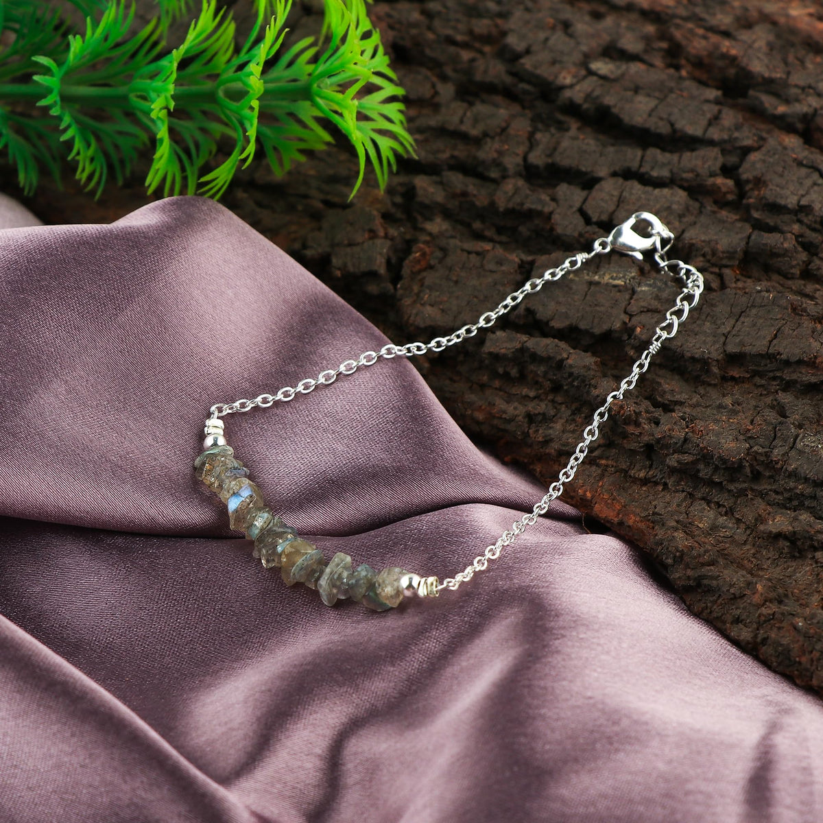 Gemimpression Handmade Labradorite Chips Bracelet – Natural Energy Healing Crystals – Adjustable Silver Plated 8 Inch Chain – Gift for Her – Mother’s Day Gift