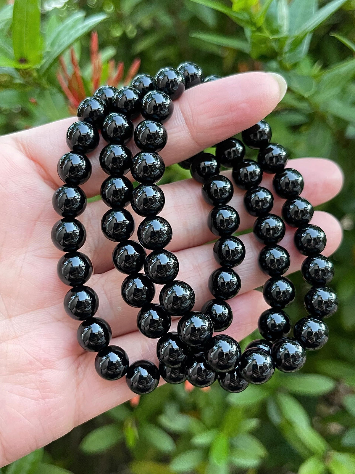 GAF TREASURES Black Onyx Crystal Bead Bracelet 8mm, Genuine Black Onyx Stretch Gemstone Bracelet, Healing Crystal Bracelet, Gift for Men & Women (1)