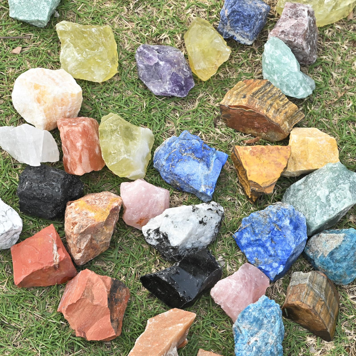 Sodalite Raw Stones 1PC, Gemstones Raw Stones and Healing Crystals, Hand Carved Natural Pocket Raw Crystals for Decoration Tumbling,Garden, Home Decor(1.18"-1.97")