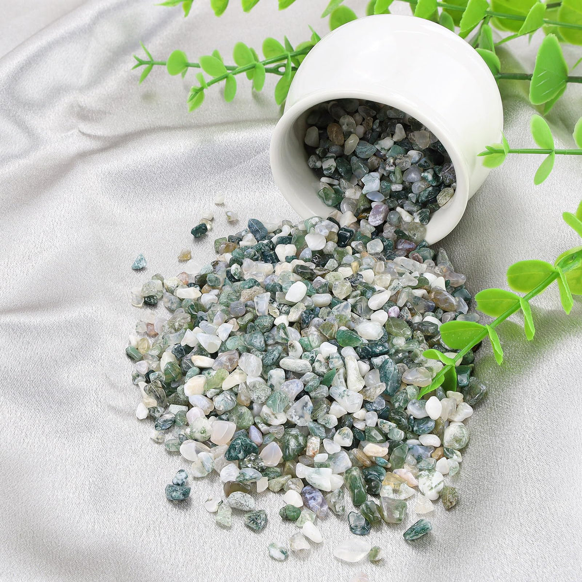 ZHIYUXI Aquatic Agate Crystal Chips Bulk Fish Tank Decorations Aquarium Rocks Gravel Vase Filler Stones Crystals for Candle Making Witch Kit Gravel for Plants Quartz Sand Gemstone 0.22 lbs