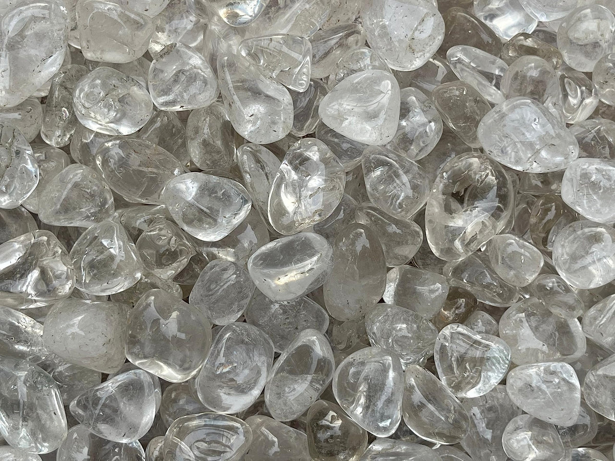 GAF TREASURES 5 Pcs Clear Quartz Tumbled Stones, Polished Natural Clear Quartz Gemstone, Clear Quartz Healing Crystals (Clear Quartz)