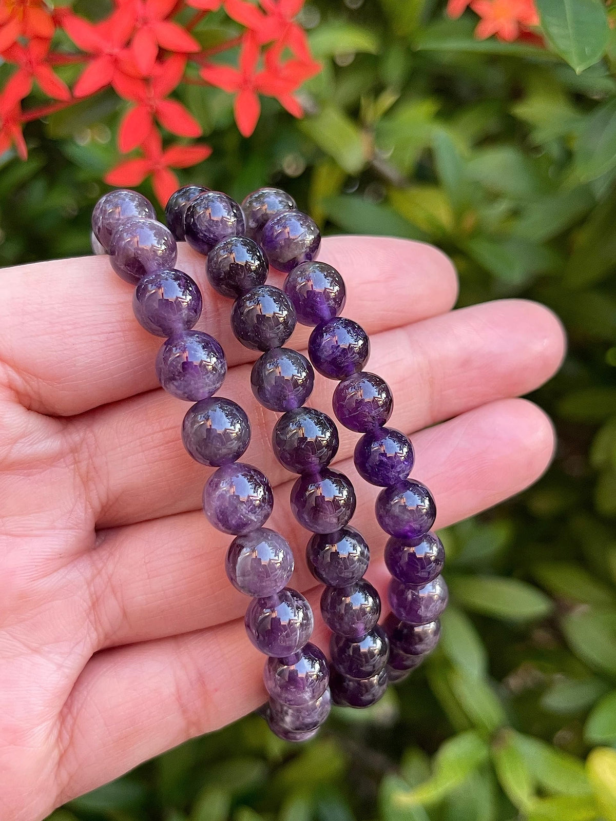 GAF TREASURES Amethyst Crystal Bead Bracelet 8mm, Genuine Purple Amethyst Stretch Gemstone Bracelet, Healing Crystal Bracelet, Gift for Men & Women (1)