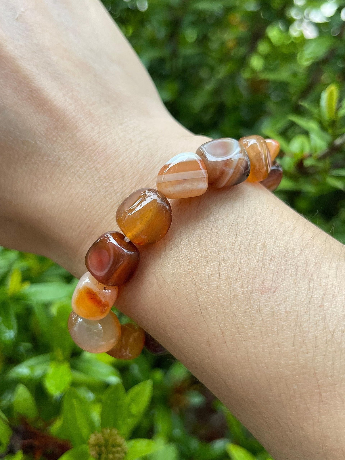 GAF TREASURES Carnelian Crystal Nugget Bracelet, Genuine Carnelian Tumbled Gemstone Bracelet, Healing Crystal Bracelet, Gift for Men & Women (1)