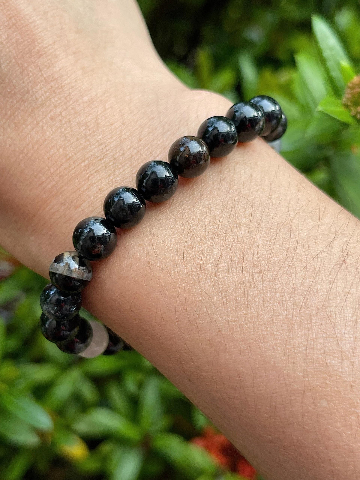 GAF TREASURES Black Tourmaline With Quartz Crystal Bead Bracelet 6-8mm, Genuine Black Tourmaline With Quartz Stretch Gemstone Bracelet, Healing Crystal Bracelet, Gift for Men & Women (1)