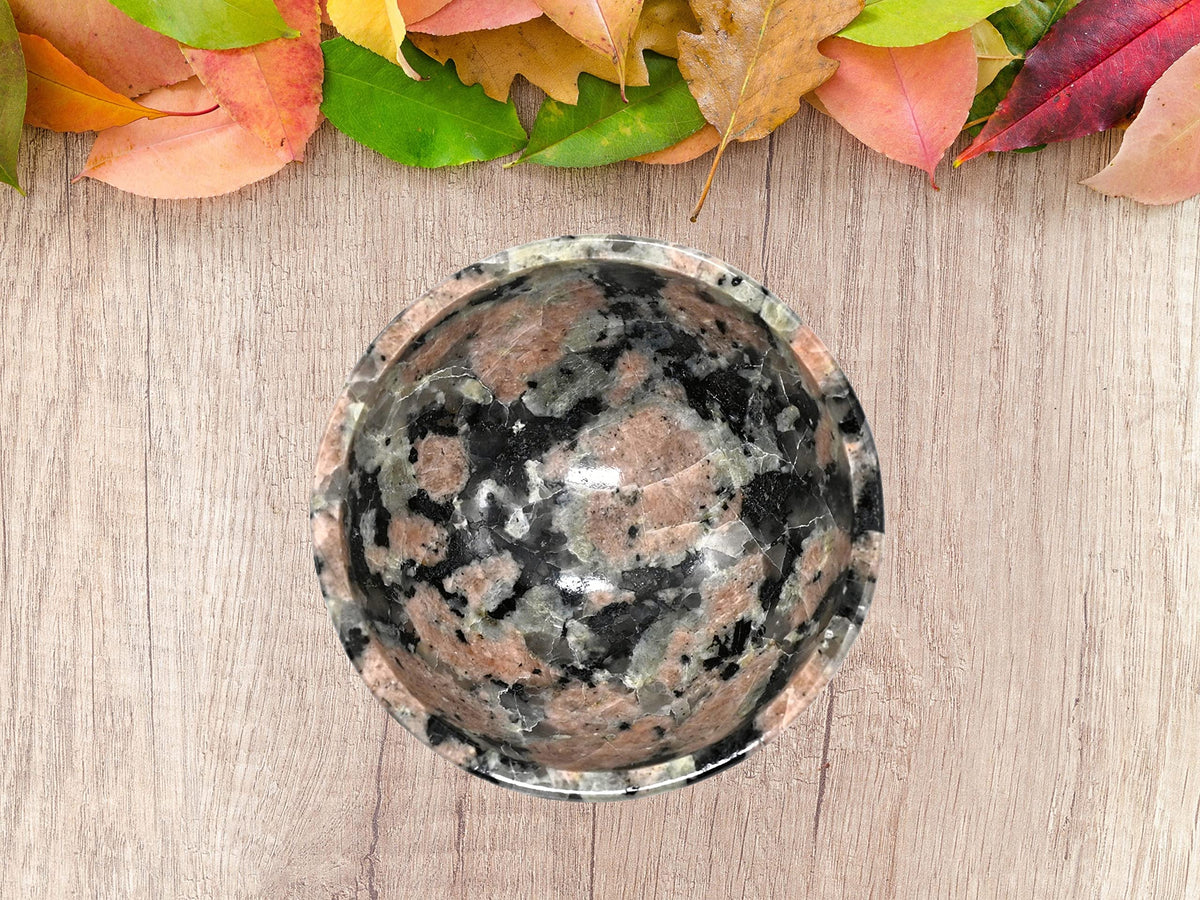 Pink Granite Crystal Bowl - 2 Inch Decorative Bowls for Room and Home Decor - Gemstone Healing Crystals for Elegant Display, Positive Energy Balance and Gift