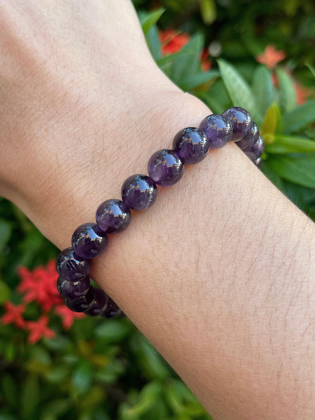 GAF TREASURES Amethyst Crystal Bead Bracelet 8mm, Genuine Purple Amethyst Stretch Gemstone Bracelet, Healing Crystal Bracelet, Gift for Men & Women (1)