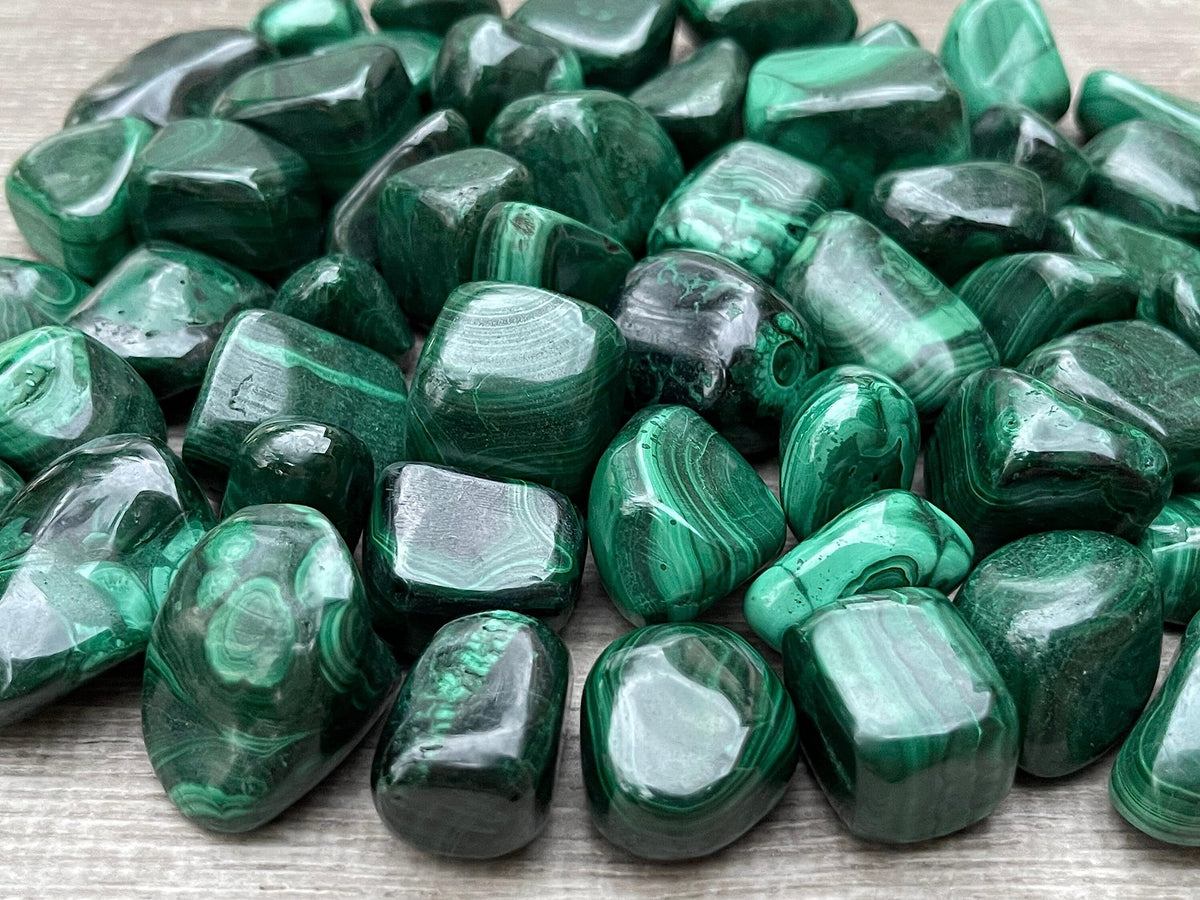 GAF TREASURES 5 Pcs Malachite Tumbled Stones, Polished Natural Malachite Gemstone, Malachite Healing Crystals (Malachite)