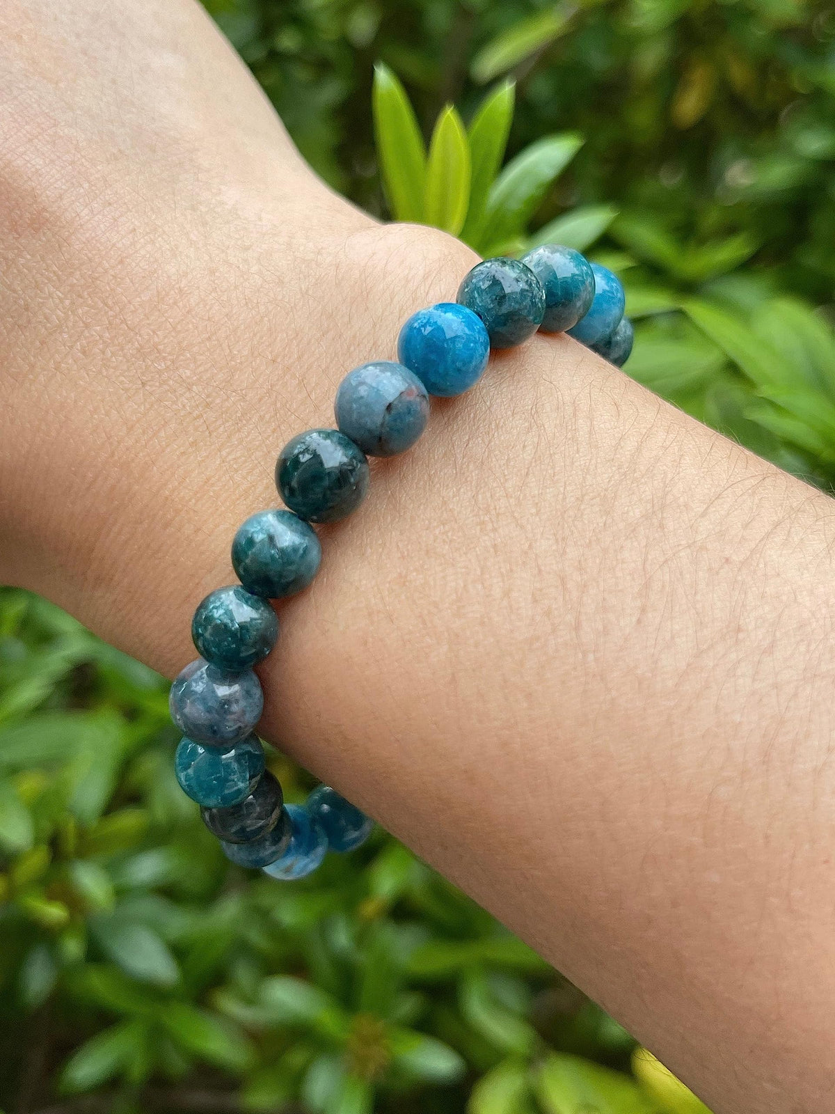 GAF TREASURES Apatite Crystal Bead Bracelet 8mm, Genuine Apatite Stretch Gemstone Bracelet, Healing Crystal Bracelet, Gift for Men & Women (1)