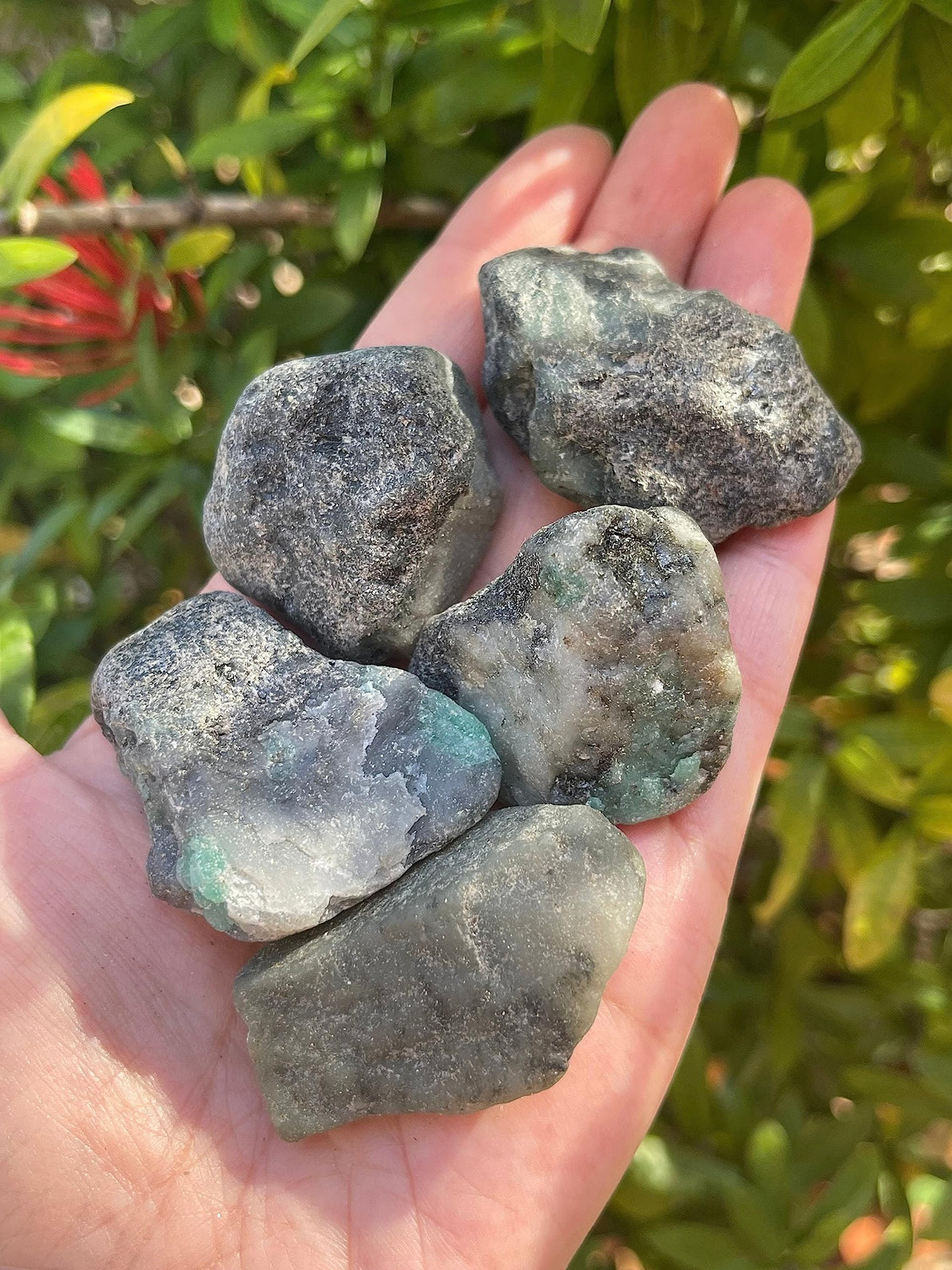 GAF TREASURES Wholesale Raw Emerald Crystals, Natural Emerald Stone, Rough Emerald Crystals, Emerald Rough, Healing Crystals (Emerald, 0.5 Pound)