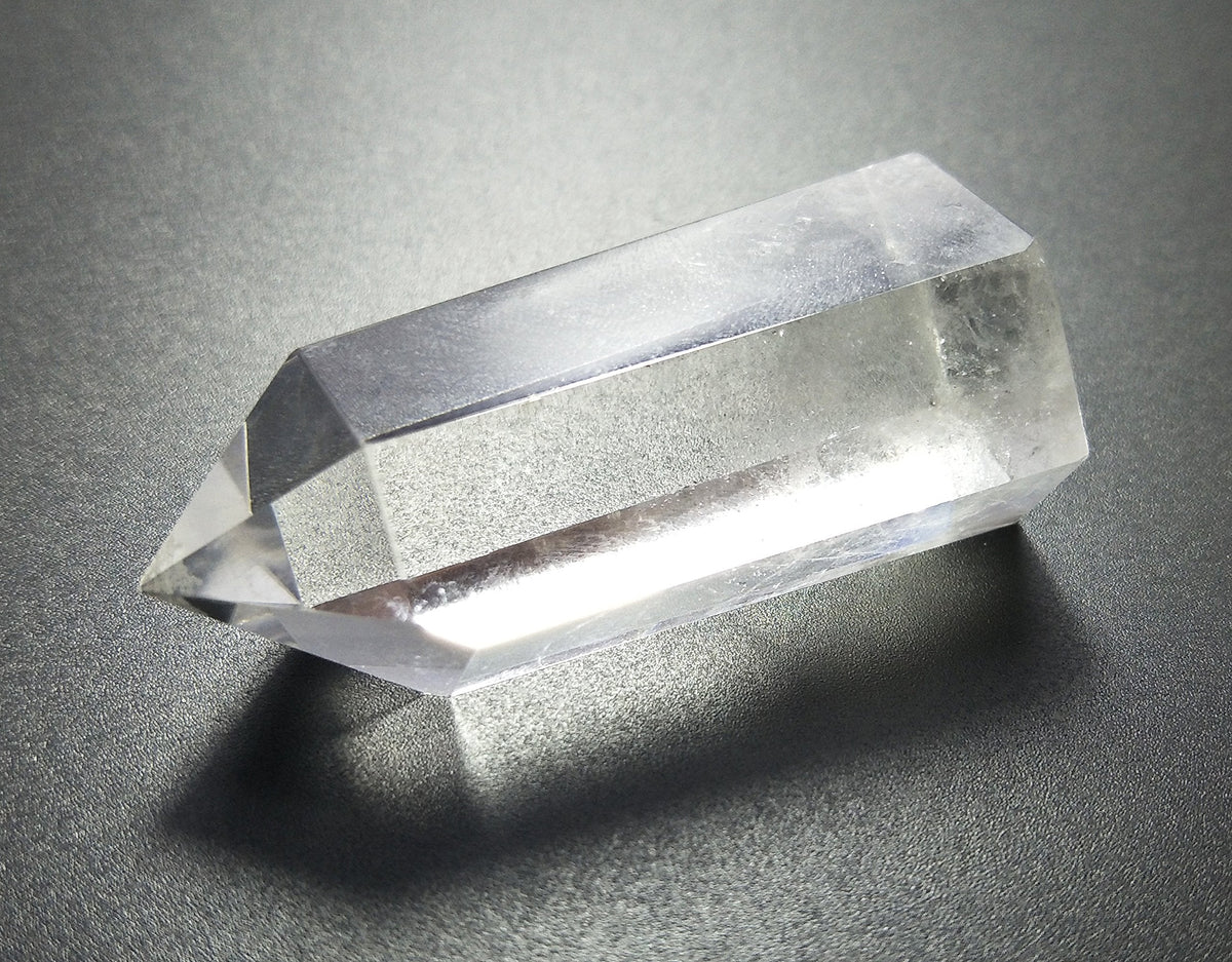 Healing Stone Wand of Clear Quartz Crystal Pointed & Faceted Prism Bar for Reiki Chakra Meditation Therapy Deco